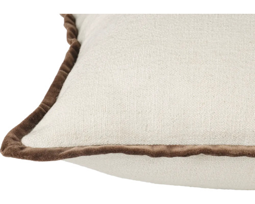 Dekorační polštář s hnědým sametovým okrajem