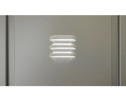 Detail větrané skříně