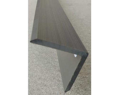 Rohový profil z plastu