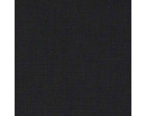 Detail černého textilního povrchu s jemnou strukturou tkaniny