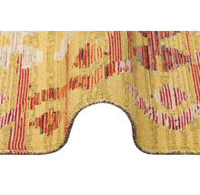 Detailní pohled na koberec s geometrickým vzorem