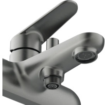 Kovová vodovodní baterie