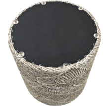 Čalouněná stolička s látkovým potahem se vzorem a šrouby