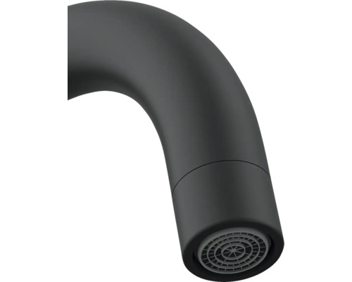 Detailní záběr výtoku vodovodní baterie