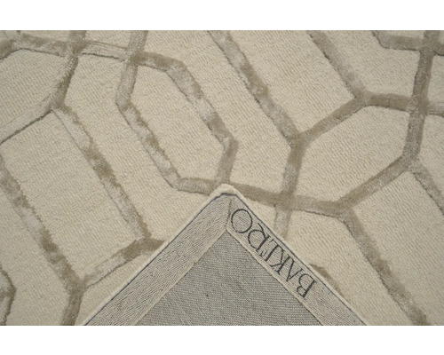 Koberec s geometrickým vzorem