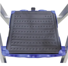 Plastový nášlap domácího žebříku