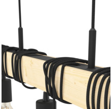 Závěsná lampa s dřevěným trámem a textilním kabelem