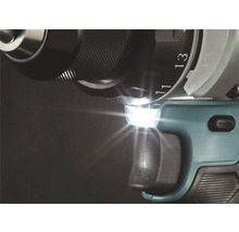 Detailní záběr vrtačky s LED osvětlením.