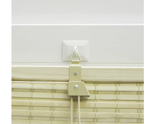 Detail bambusové žaluzie s upevněním a stahovací šňůrou