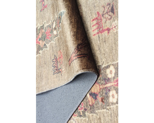 Detail vzorovaného koberce