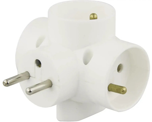 Bílá zásuvková rozdvojka s ochranným kontaktem a třemi zásuvkami