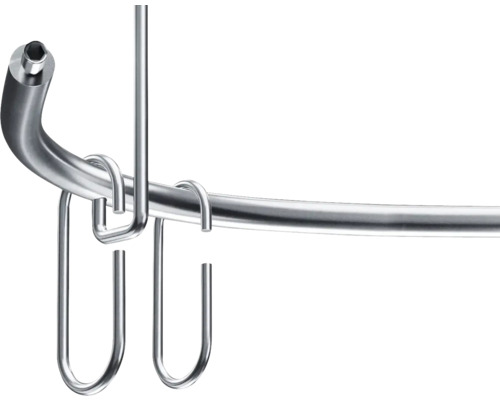 Kovová tyč s háky pro skladování