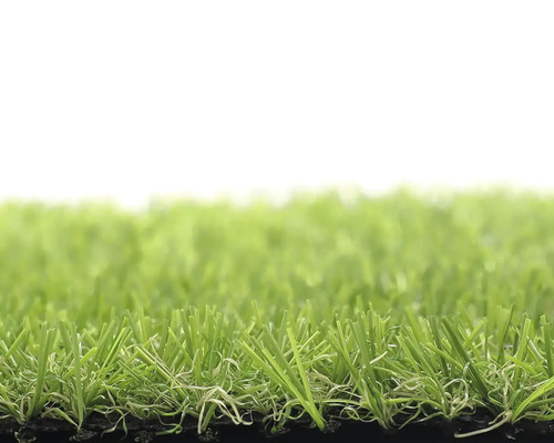 Detailní pohled na umělý trávník