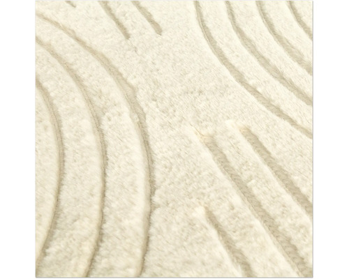 Detail koberce s vlnitým vzorem