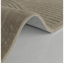 Koberec s proužkovaným vzorem