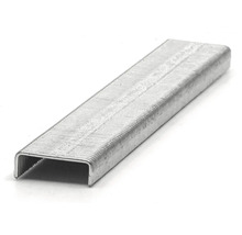 Detailní záběr sponek do sešívačky