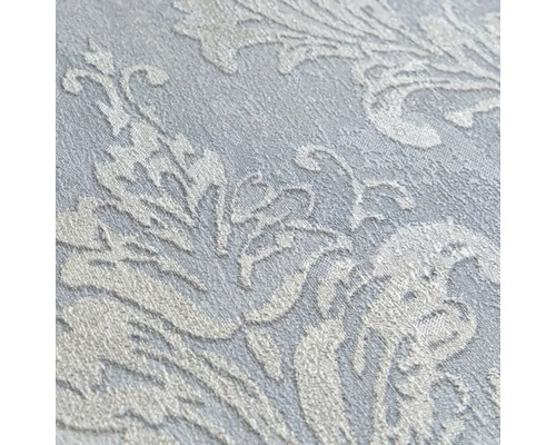Detail tapety s květinovým vzorem