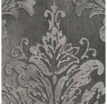 Detail šedé tapety s květinovým vzorem
