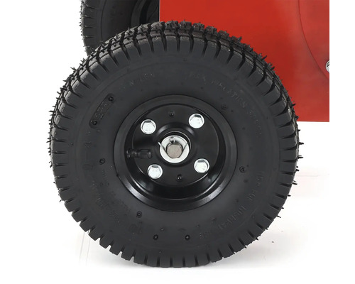 Černé kolo s profilem pneumatiky pro zahradní techniku nebo kolečka