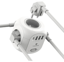 Zásuvková kostka s více zásuvkami a porty USB.