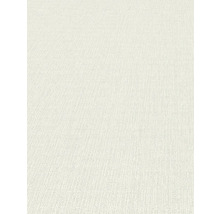 Detailní pohled na tapetu s jemnou, svislou texturou