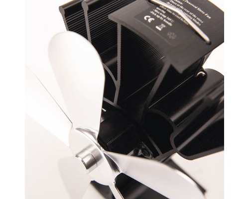 Ventilátor kamen s třemi lopatkami a chladičem