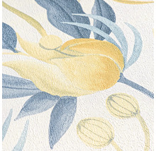 Detail strukturované tapety s květinovým vzorem