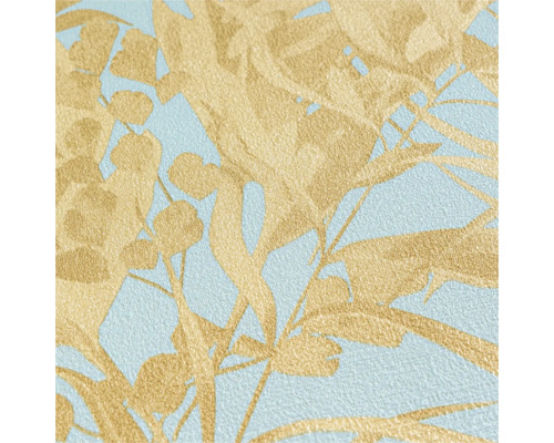 Detail strukturované tapety s rostlinným vzorem