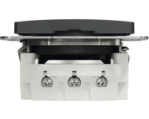 Detailní pohled na spínač se šroubovými spoji