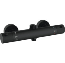 Černá sprchová armatura pro montáž na stěnu