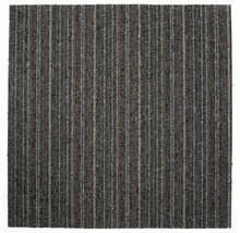 Kobercová čtvercová dlaždice s proužkovaným vzorem