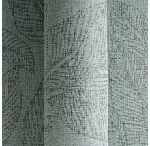 Detail strukturované tapety s motivem listů