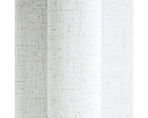 Detail bílé strukturované tapety