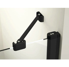 Otočné rameno pro stabilizaci sprchové zástěny