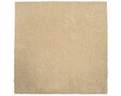Čtvercový koberec s vysokým vlasem