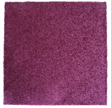 Čtvercový koberec s vysokým vlasem