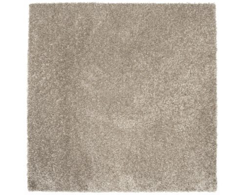 Čtvercový koberec s vysokým vlasem