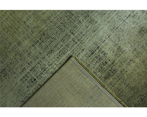 Koberec s abstraktním vzorem