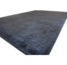 Obdélníkový koberec s abstraktním vzorem