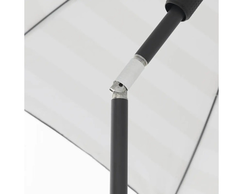 Detailní pohled na slunečník s nastavitelným kloubem