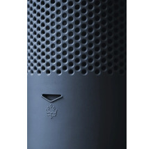 Detail zařízení s děrovaným vzorem a symbolem pro odtok vody