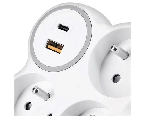 Rozbočovací zásuvka s porty USB-A a USB-C