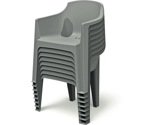 Stoh zahradních židlí z plastu