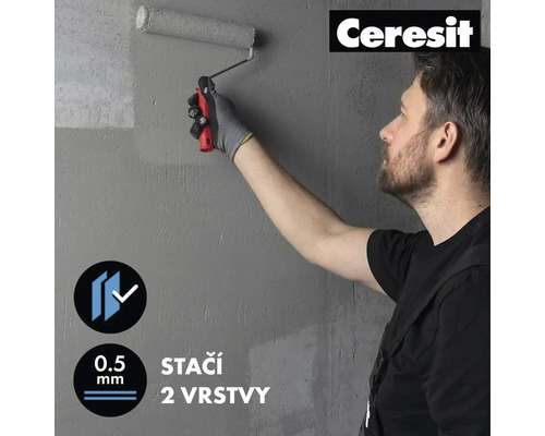 Muž maluje šedou stěnu válečkem na barvu. Logo Ceresit.