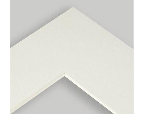 Detail bílého profilu rámu obrazu