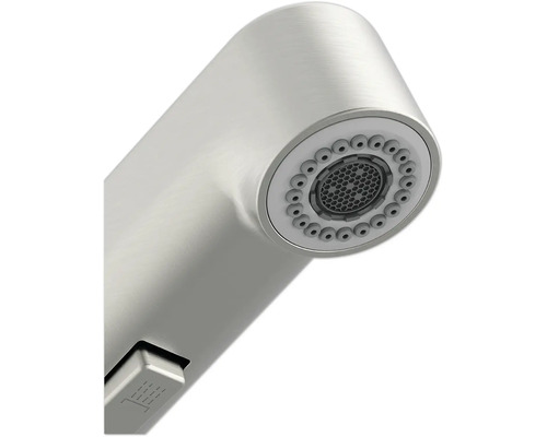 Detailní záběr sprchové hlavice kuchyňské baterie