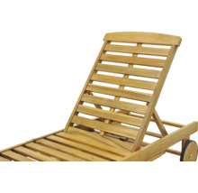 Dřevěné lehátko s nastavitelným opěradlem a kolečky