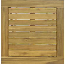 Detailní pohled na desku stolu z dřevěných lamel