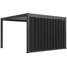 Pergola s lamelovou stěnou do zahrady