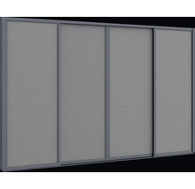 Skříň s posuvnými dveřmi s vodorovně strukturovanými dveřmi